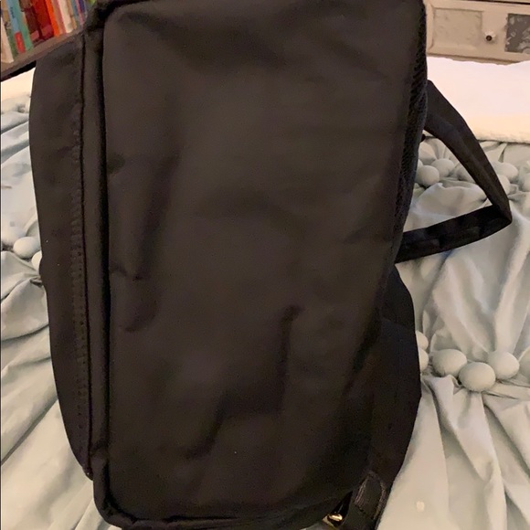 EUC💋Safe Baby World black backpack 4w/lips $20💋 - Picture 5 of 5